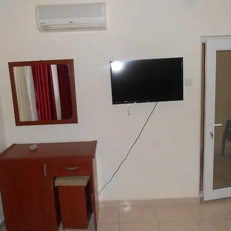 Demir Hotell 3*