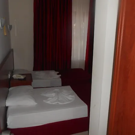 Demir Ξενοδοχείο 3*