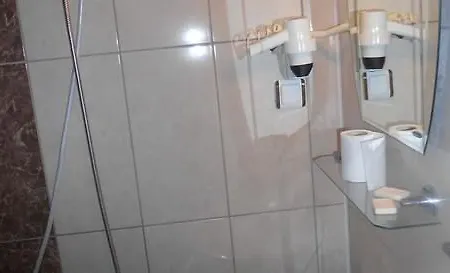 Demir Ξενοδοχείο 3*