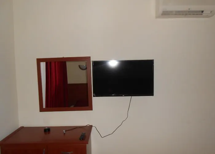 Hotel Demir